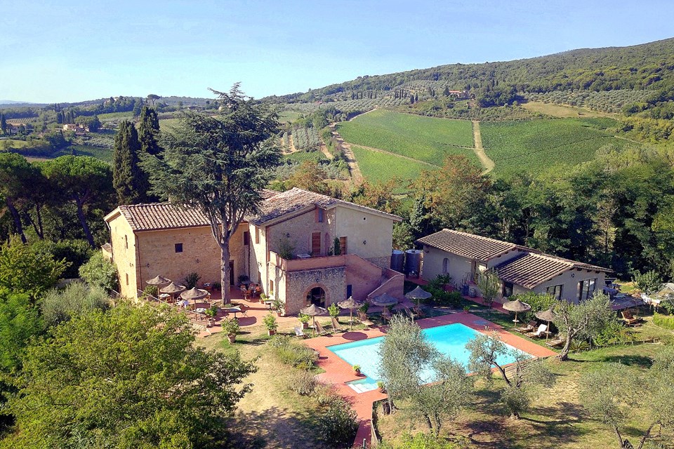 Organic vacation in Tuscany in a nature hotel