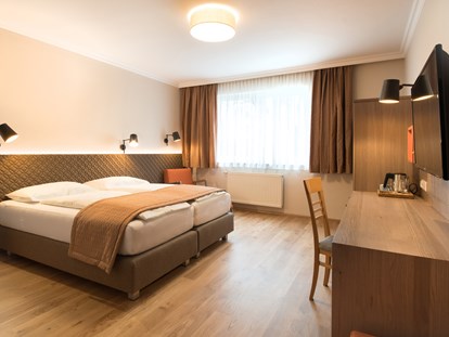 Nature hotel - Preisklasse: € - barrierefreies Doppelzimmer Superior - Das Grüne Hotel zur Post - 100% BIO