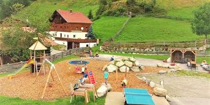 Naturhotel - Müllmanagement: Müllstationen für Gäste - Tiroler Oberland - Unser Kinderpspielplatz - Bio & Reiterhof der Veitenhof