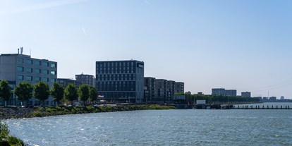Naturhotel - Bio-Hotel Merkmale: Ökologischer Neubau - Niederlande - Four Elements Hotel Amsterdam