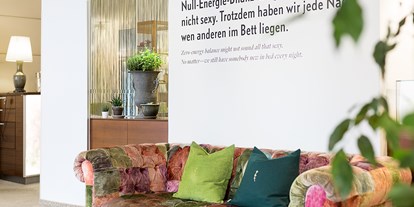 Naturhotel - WLAN: ganztägig WLAN im gesamten Hotel - Wien-Stadt - Hotellobby - Boutiquehotel Stadthalle
