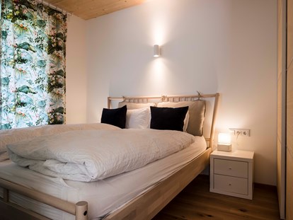 Naturhotel - Umgebungsschwerpunkt: Fluss - Obertraun - Ihr Schlafzimmer - THE GREEN LODGE 
