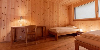 Naturhotel - barrierefrei: Barrierefreie Zimmer vorhanden - Schweiz - ChieneHuus - das Holz100-Retreathaus im Kiental - ChieneHuus