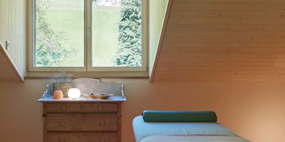 Nature hotel - Switzerland - Einzelbehandlungen wie Massagen oder Shiatsu-Behandlung - ChieneHuus