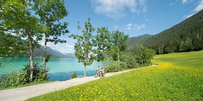 Naturhotel - Umgebungsschwerpunkt: See - Österreich - Biohotel Kreuzwirt - Ideal zum Radeln am See (Weissensee) - BIO-Kinderhotel Kreuzwirt