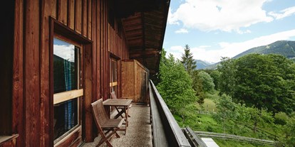 Naturhotel - Bio-Hotel Merkmale: Naturgarten - Österreich - Terrasse im großen Apartment - Naturhaus Lehnwieser