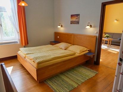 Nature hotel - Energieversorgung: 100 % Ökostrom - Schlafzimmer - Biohotel Gut Nisdorf