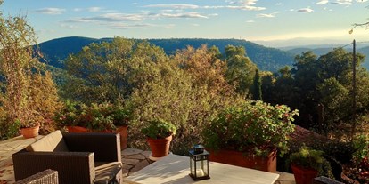 Naturhotel - Verpflegung: Halbpension - Draguignan - Terrasse mit Aussicht - Abriecosy