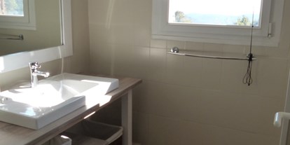 Naturhotel - Bio-Küche: Rohkost möglich - Var - Badezimmer "Anglaise" - Abriecosy