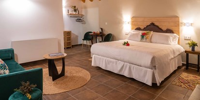 Naturhotel - Bio-Anteil: mind. 50% Bio - A Coruña - Dormitorio  Premium Gea - O Viso Ecovillage - Hotel Ecologico Vegano