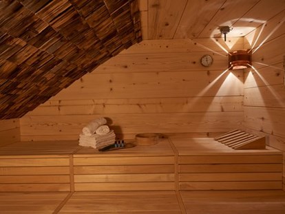 Naturhotel - DEHOGA-Sterne: 3 - Zöblen - Nach einem anstrengenden Tag in den Walser Bergen, lädt unsere Sauna zum Schwitzen und entspannen ein - Biohotel Walserstuba