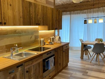 Naturhotel - Biologisch abbaubare Reinigungsmittel - Österreich - Apartment Dome - der baum