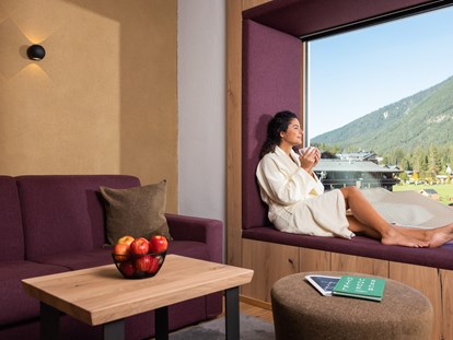 Naturhotel - Bezahlsysteme: Bar - Tiroler Oberland - Panoramafenster - Biohotel Leutascherhof