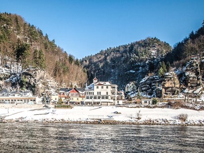Naturhotel - Umgebungsschwerpunkt: Fluss - Ein Wintertraum in Eis und Schnee  - Bio- & Nationalpark-Refugium Schmilka