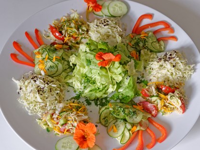 Naturhotel - Bio-Küche: Saisonale Speisen - Das Essen ist vegetarisch, auf Wunsch vegan - Haus Sonne - das vegetarische Bio-Hotel