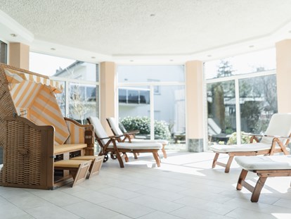 Naturhotel - Zertifizierte Naturkosmetik - Emsland, Mittelweser ... - Schwimmbad - Bio-Hotel Melter