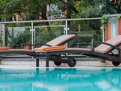 Nature hotel - Day-Spa - Zahlreiche Ruhe- und Liegemöglichkeiten - Bio-Thermalhotel Falkenhof