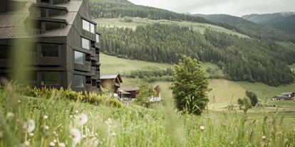 Naturhotel - Bio-Hotel Merkmale: Baubiologie - Italien - Hotel Aussenansicht - Bühelwirt