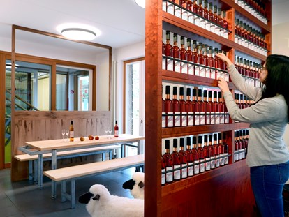 Naturhotel - Bio-Wein (eigenes Weingut) - Franken - 24/7 geöffnet - die Apfel-Launch - krenzers rhön: Hotel + Apfelweingut + Bio-Landwirtschaft