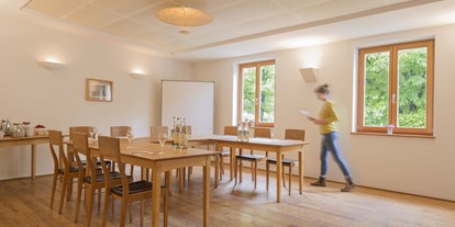 Naturhotel - auch für Familien mit Kindern - Kranzberg - BIO HOTEL Alter Wirt: Tagungsraum - Alter Wirt