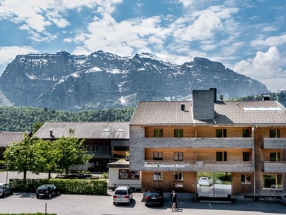 Naturhotel - Auszeichnung / Zertifikat / Partner: Partnerbetrieb BIOHOTELS® - Vorarlberg - BIO HOTEL Schwanen: Außenansicht Hotel - Biohotel Schwanen