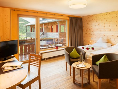 Nature hotel - Tiroler Oberland - Aussicht Mattlihüs Doppelsuite Zirbe & Lehm - Biohotel Mattlihüs in Oberjoch
