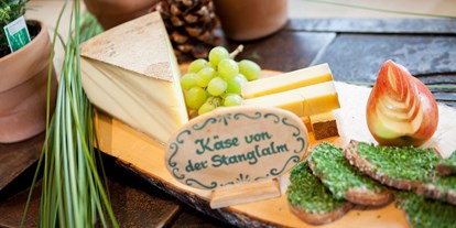 Naturhotel - Bio-Küche: Bio-Frühstück - Tirol - Bio-Käse von der Stanglalm - Biohotel Stanglwirt