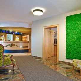 Biohotel: Lobby und Rezeption - Das Grüne Hotel zur Post - 100% BIO