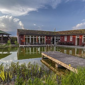 Biohotel: Saunahaus mit Naturbadeteich - Gutshaus Stellshagen